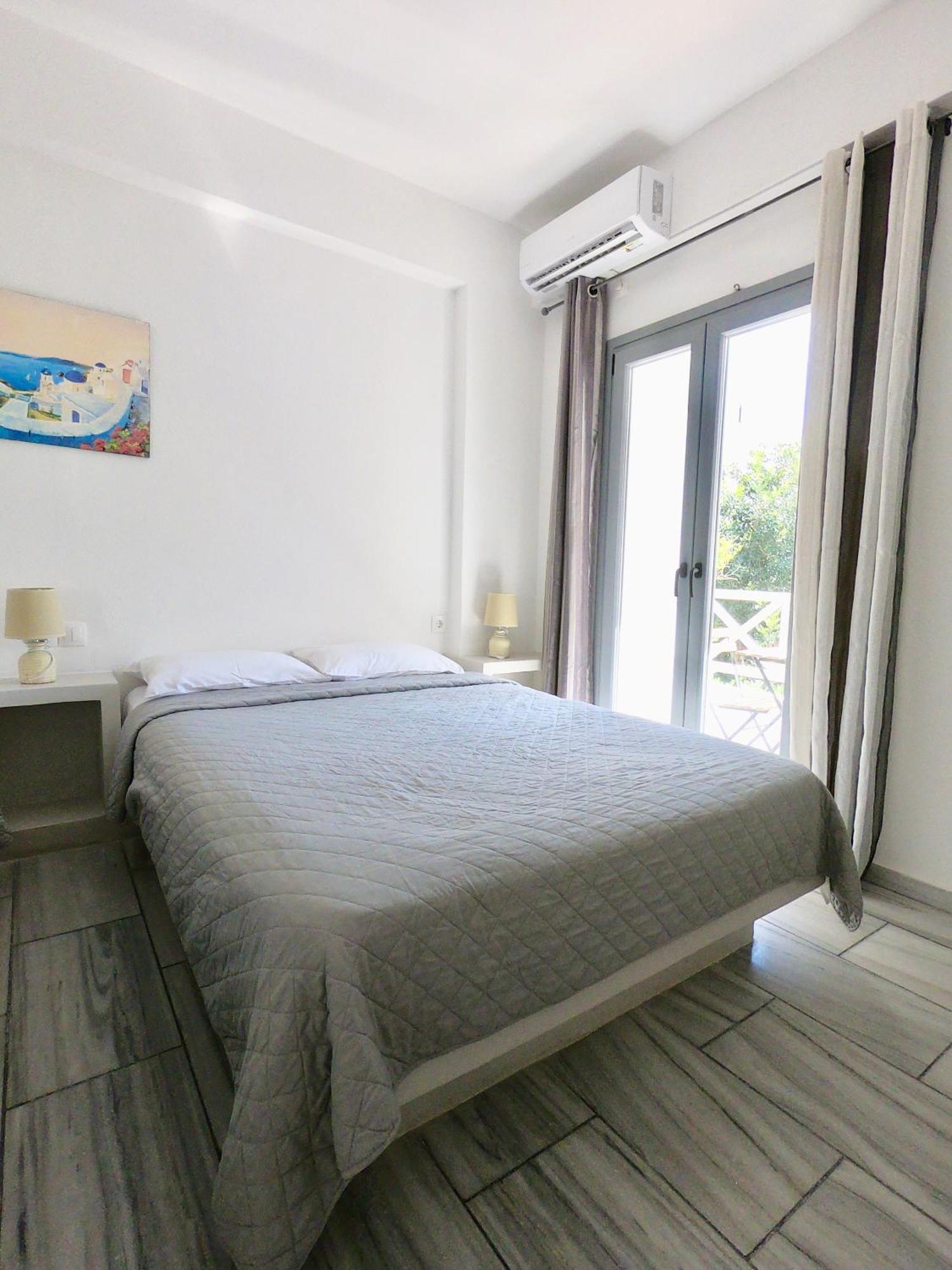 Anny Studios & Rooms Perissa Beach Buitenkant foto